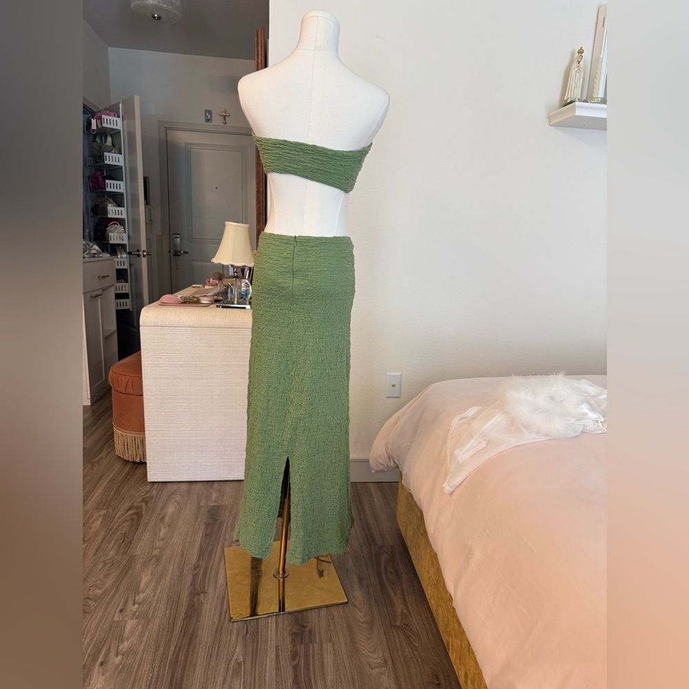 Princess Polly Matilda Maxi Set Green size 2 skirt and top matching set - Picture 11 of 12